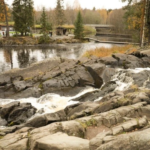 Выходные в Карелии: Петрозаводск, Рускеала и водопады