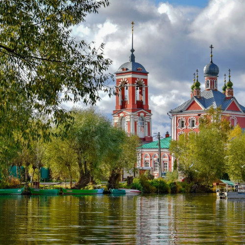 От Красной площади до Плещеева озера (Переславль-Залесский на вашем авто)
