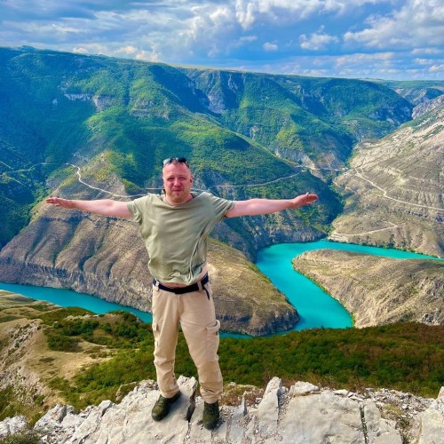 Объятия горного края: по топовым локациям Дагестана на внедорожниках