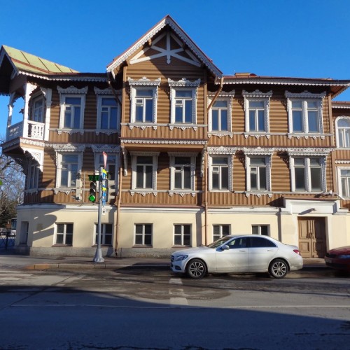 Уютный город Петергоф