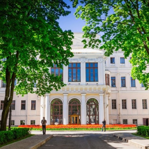 Николай и Александра — последняя императорская чета