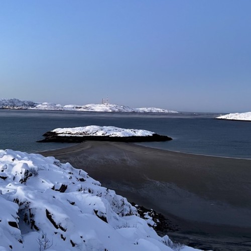 Индивидуальный джип-выезд по Кольскому с поисками китов, знакомством с саамами и катанием на оленях