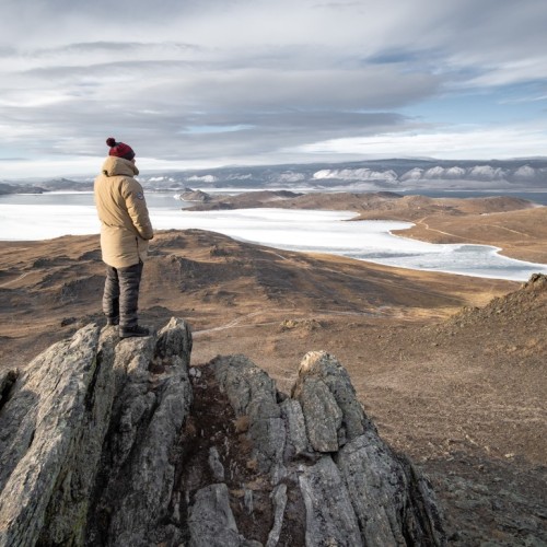 Индивидуальный джиппинг на Байкал с фотографом: ледяные пейзажи Ольхона и Огоя без экскурсий