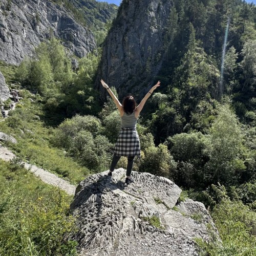 Выезд на Алтай в мини-группе: главные локации, места силы, погружение в культуру и спа