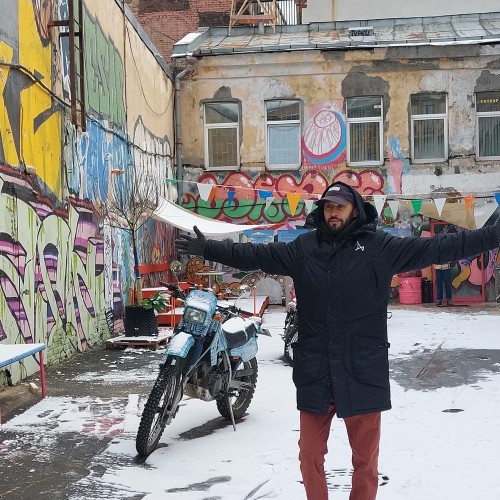 От андеграунда до небесной перспективы: прогулка по городу + безопасная крыша