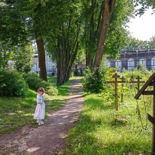 Борисоглебский монастырь и Троице-Сергиев Варницкий монастырь (на вашем авто)