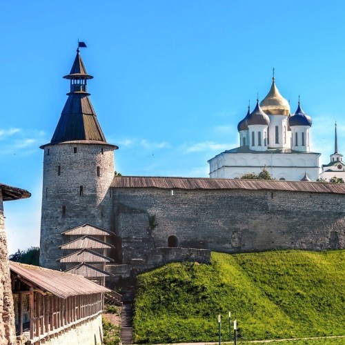 Автобусный тур по северо-западу Руси: древние крепости, пушкинские места и Валдай