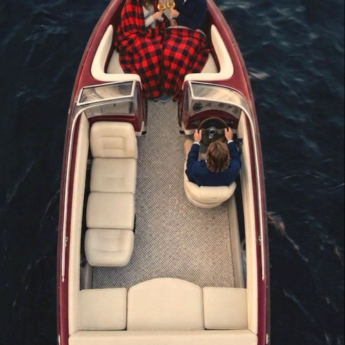 Камерная прогулка на катере по уютным каналам Санкт-Петербурга