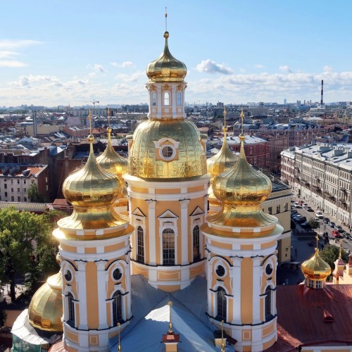 Центр наизнанку: всё и сразу в Петербурге!