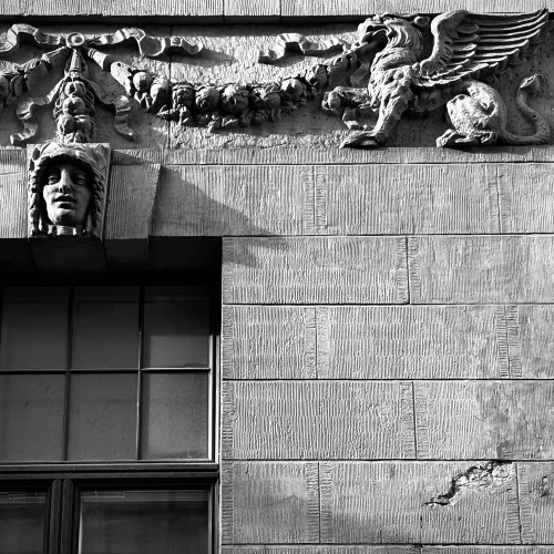 Петроградская сторона: северный модерн, поэты и чекисты