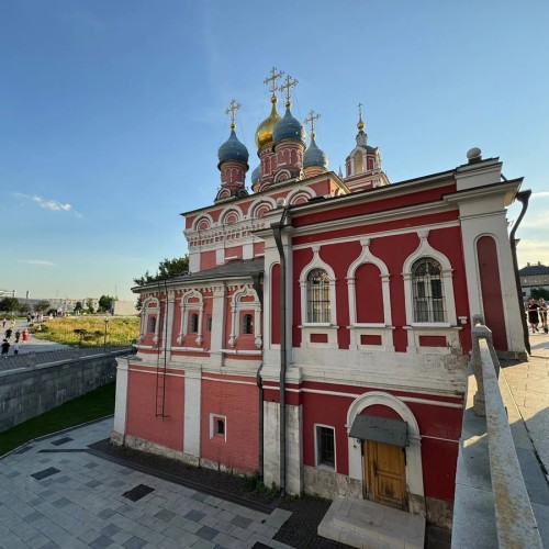 Сказки старого Зарядья: экскурсия по исторической жемчужине Москвы