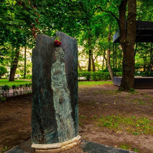 Век Анны Ахматовой