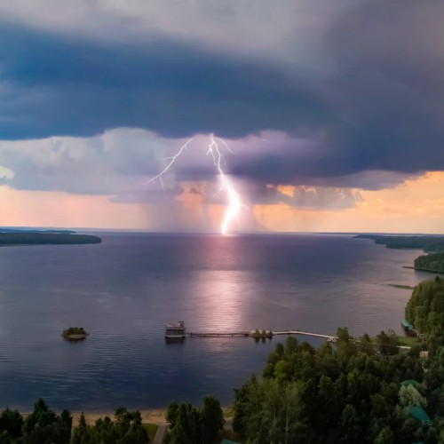 Из Петербурга в «Рускеалу» (с опцией поездки на ретропоезде)