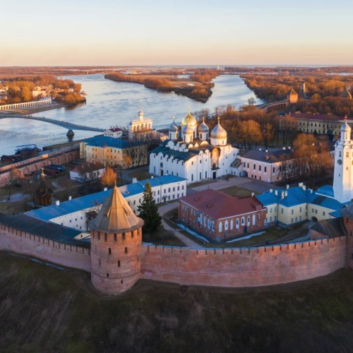 Путешествие на внедорожнике из Москвы в Петербург: только для вашей компании