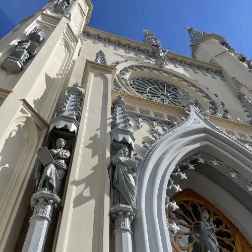 Атмосферная Александрия в Петергофе: когда фонтаны уже посмотрели