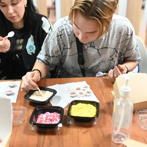 Мастер-класс «Шоколадные конфеты ручной работы» (в группе)