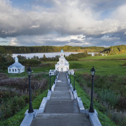 Три монастыря у Ладожского озера — из Петербурга