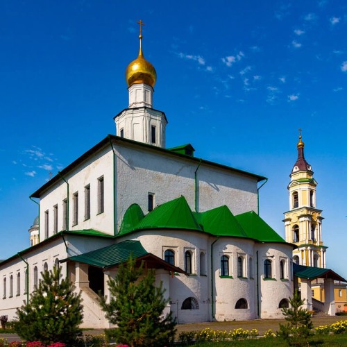 Повести Коломны: обзорная экскурсия на вашем автомобиле