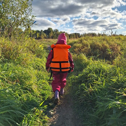 Первый раз с веслом в руках: лёгкий сплав по реке Воре (всё включено)