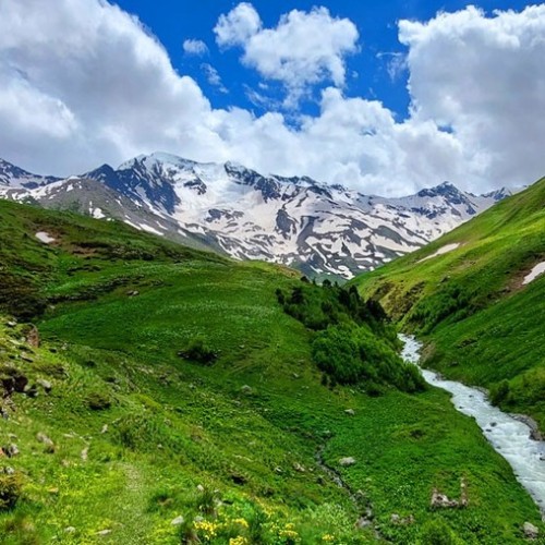 Нетипичное Приэльбрусье: треккинг налегке к 4 высокогорным озёрам с проживанием в гостинице