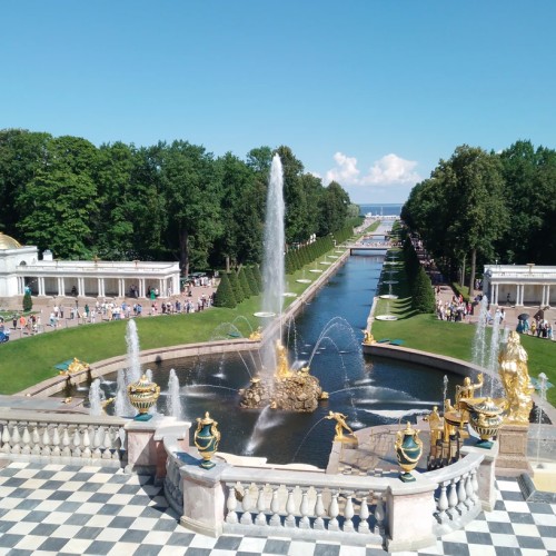 Петергоф: фонтаны и дворцы Нижнего парка