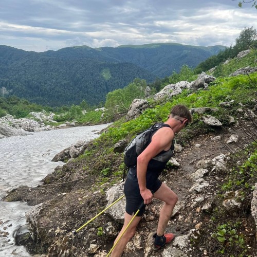 Спортивный уик-энд на Кавказе в мини-группе: забег по маршруту «Тридцатка»