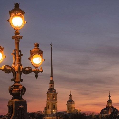 Фонари ночного Петербурга — прошлое, настоящее, будущее
