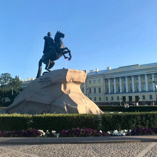 Нескучное знакомство с Петербургом на авто!