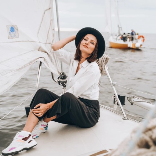 Прогулка на парусной яхте