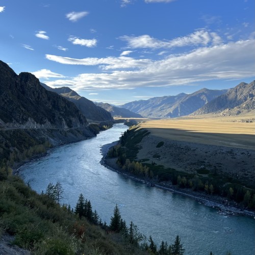 Хайкинг по главным местам Алтая: горы, озёра и водопады