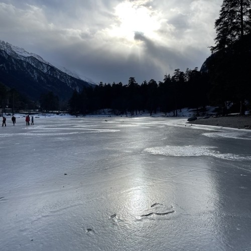 Приключение в горах Домбая и Архыза в мини-группе: прогулки, джипинг, катание верхом