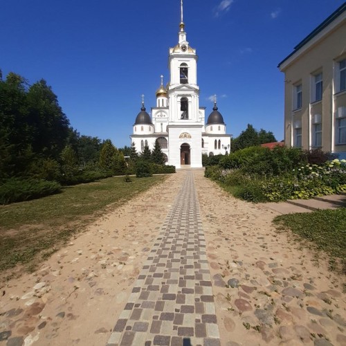 В Дмитров, Яхрому и Перемилово — из Москвы