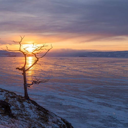 Лёд, мысы и  скалы: по Ольхону в мини-группе