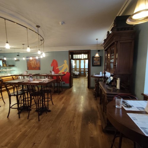 Лекция в ресторане + экскурсия: Революционеры или террористы?