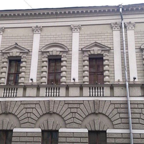 Сказка былых времен: Патриаршие пруды и особняк Тарасова