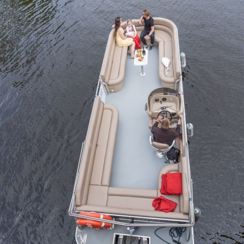 Вдоль Петроградской стороны на индивидуальной водной прогулке