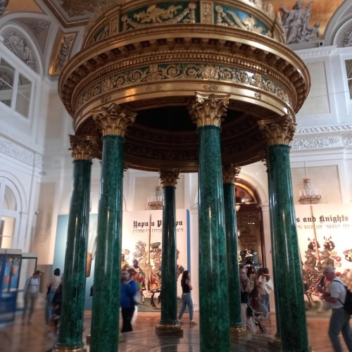 Детская экскурсия: Зимний дворец — сказочный ларец