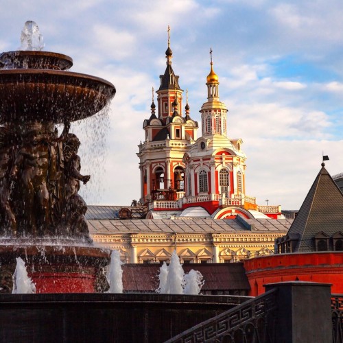 Индивидуальное путешествие сквозь века: тайны и предания старой Москвы и Заречья