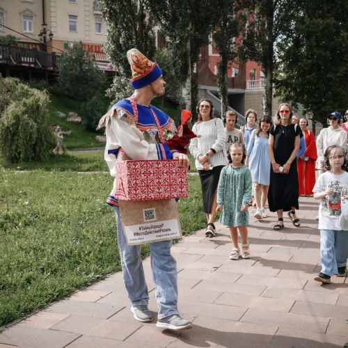 Спектакль-променад «Тайны города Р»