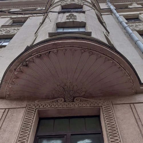 В старинный Выборг — на комфортабельном авто из Петербурга