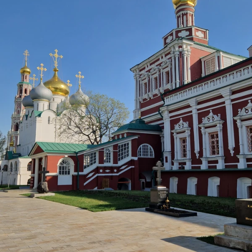 Светская экскурсия в прошлое и настоящее Новодевичьего монастыря