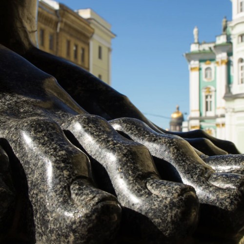 Фейк или Факт: невероятные истории от Дворцовой до Казанской