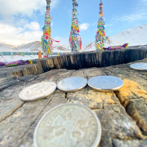 Персонально на джипах с тревел-фотографом без экскурсий: Ольхон и Огой в объятиях льда