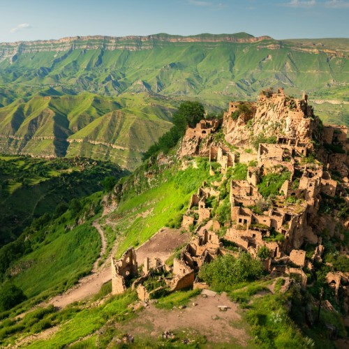 Всё самое-самое в Дагестане: от глубочайшего каньона до древнейшего города