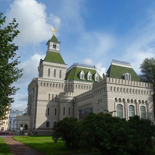 Сказочные дома Петербурга