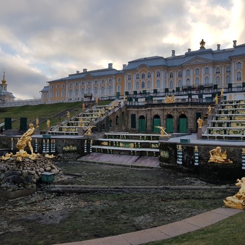 Петергоф и Кронштадт на автомобильной экскурсии