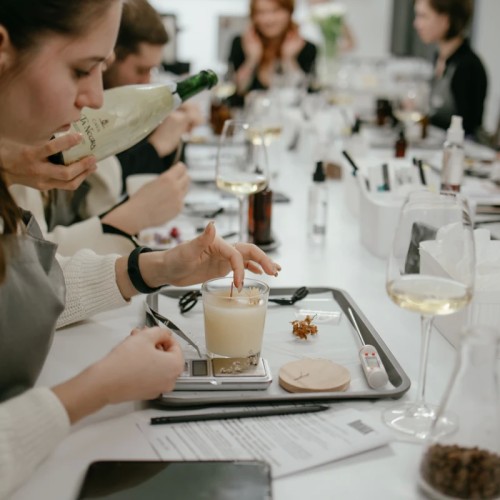 Из Питера с любовью: мастер-класс по изготовлению ароматических свечей