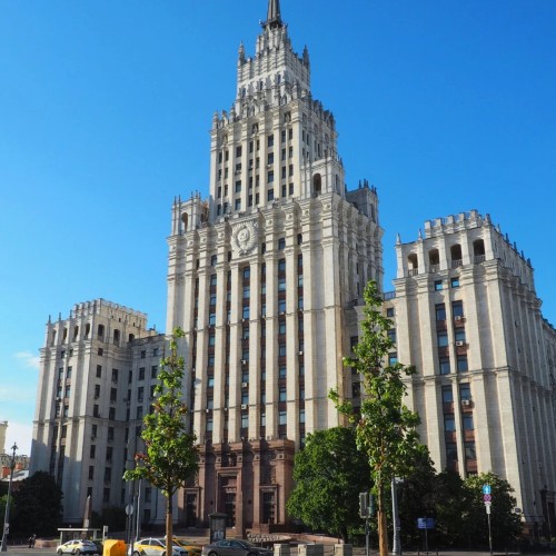 Посещение высотки на Красных Воротах + обед в ресторане