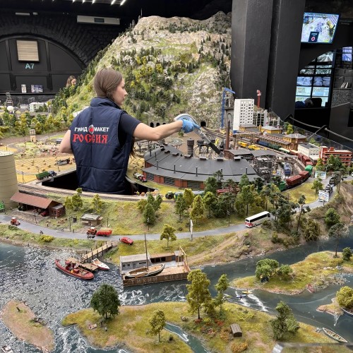 Из Санкт-Петербурга — по всей России! Групповая экскурсия по «Гранд Макету» (билеты включены)