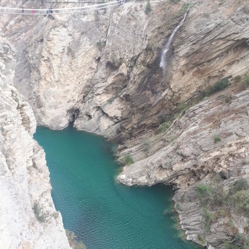 Выходные в Дагестане с местным жителем на джипе: топовые локации в мини-группе